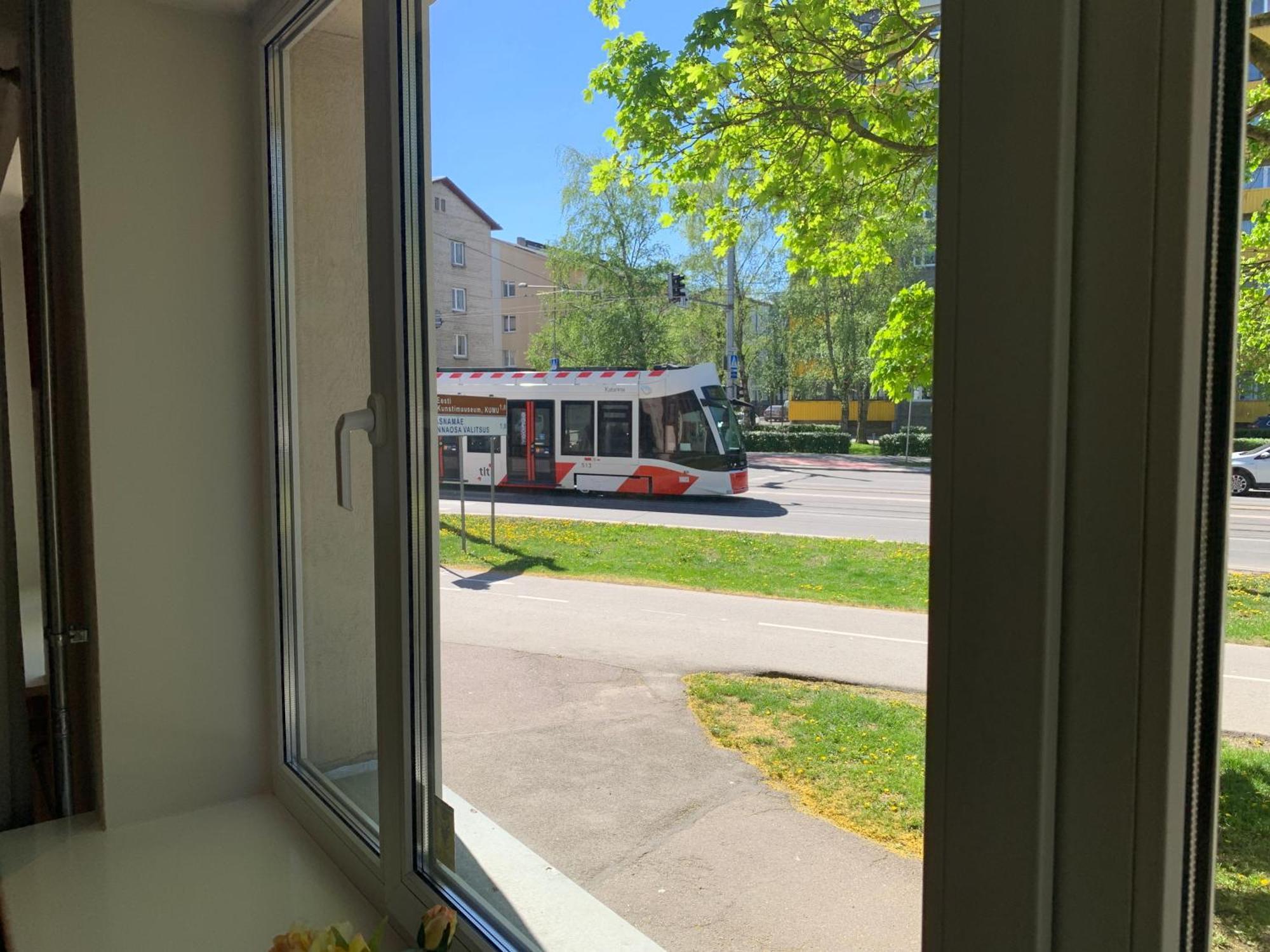Dikol Two-Room Apartment-Self Check-In & Free Parking Near City Center Tallinn Exteriör bild