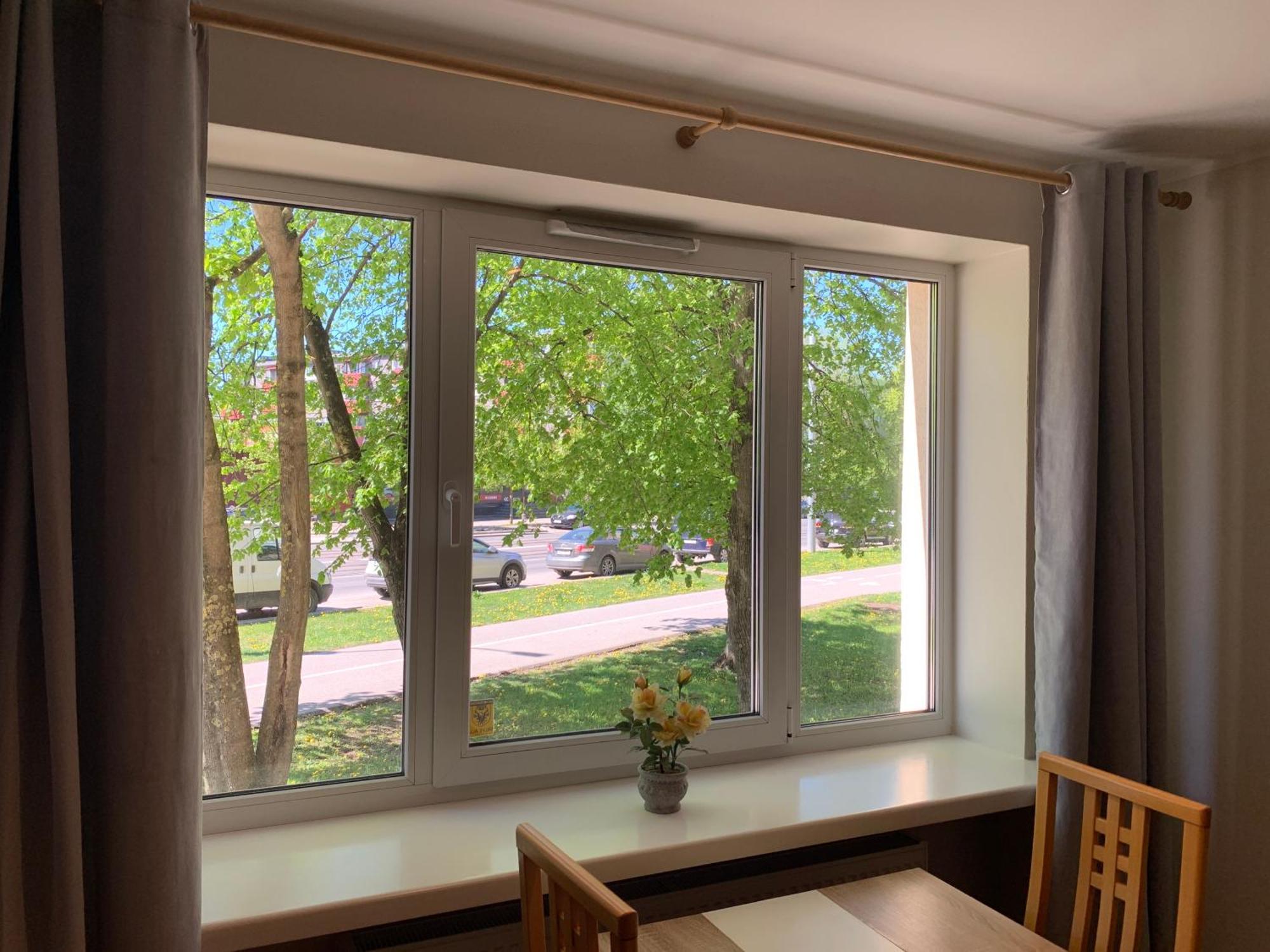 Dikol Two-Room Apartment-Self Check-In & Free Parking Near City Center Tallinn Exteriör bild
